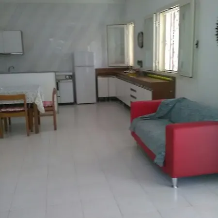 Apartment Marina - Imm.r 3 *